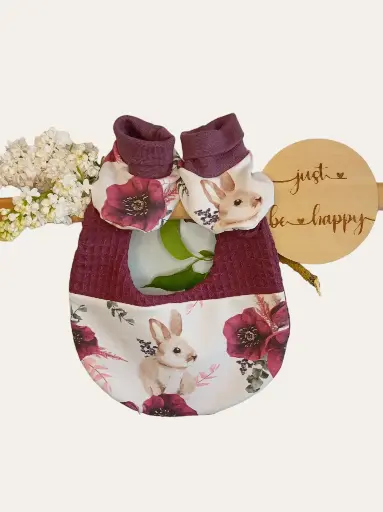 Bavoir et chaussons lapin