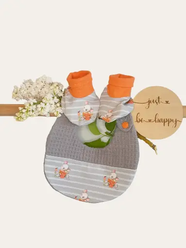 Chaussons et bavoir souris